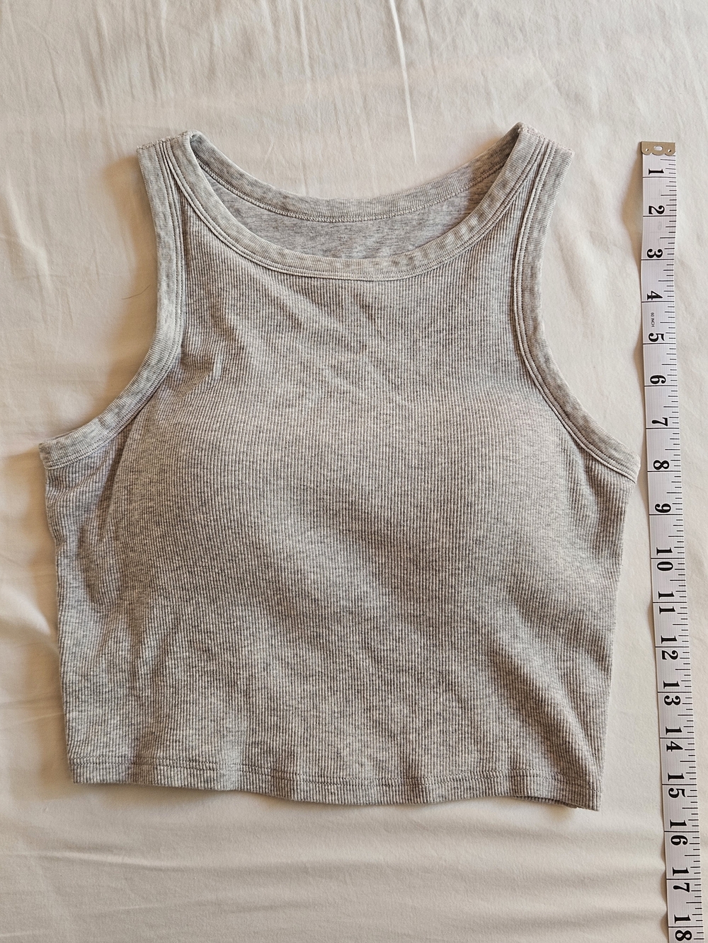 Uniqlo Gray Ribbed Crop Tank Top With Bra Size S